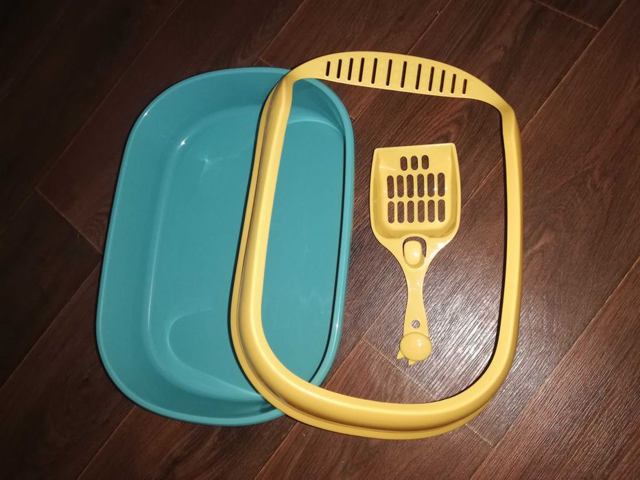 Туалет для котів напівзакритий