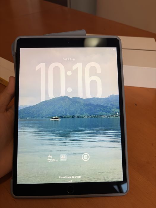 Apple iPad Air 3 64GB Space Gray + Rysik Baseus 2 + Etui (Komplet)