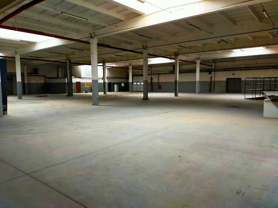 Magazyn 1000 m2 na parterze Wersalska 47/75 Teofilów