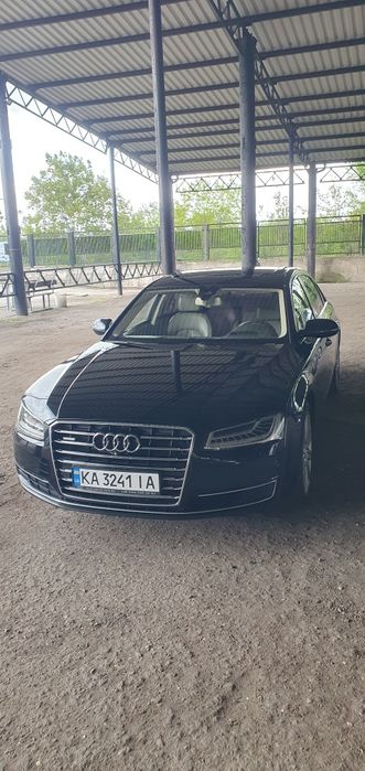 Ауді А8 4.0 TFSI