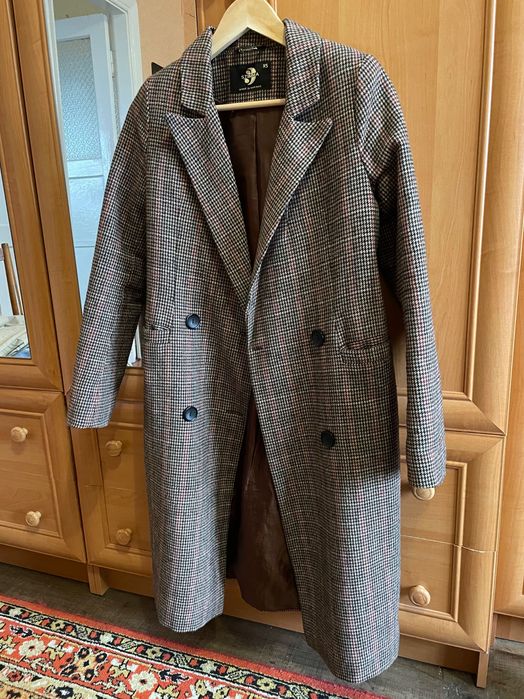 Пряме пальто в гусячу лапку