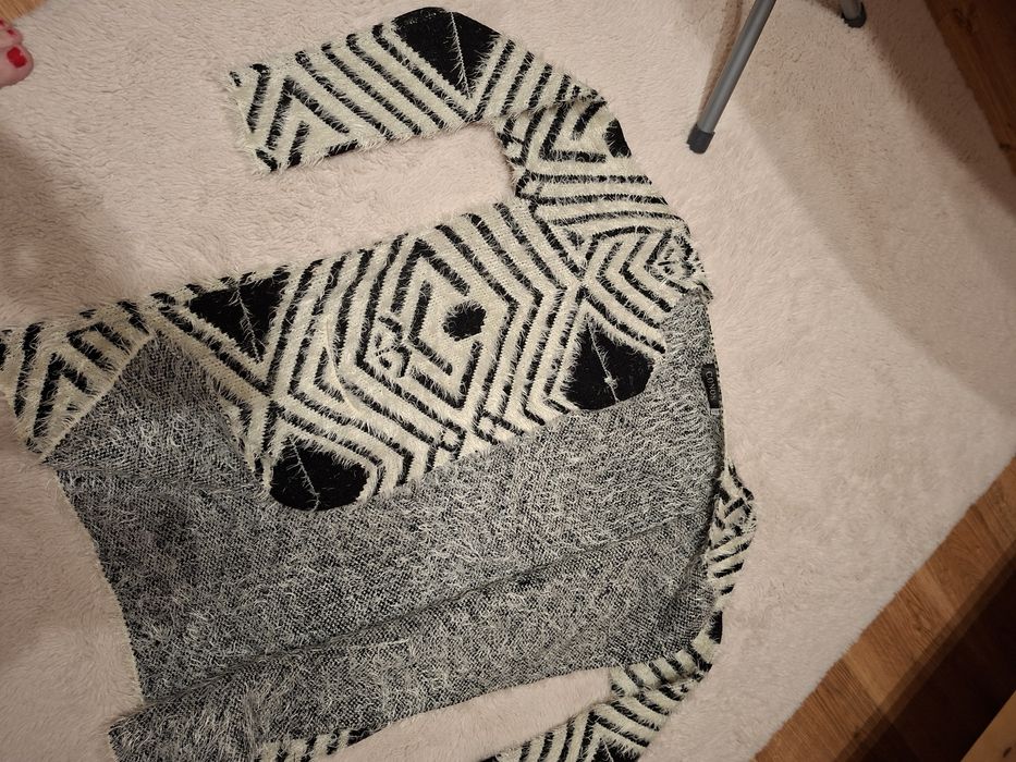 Kardigan włochaty bez wad