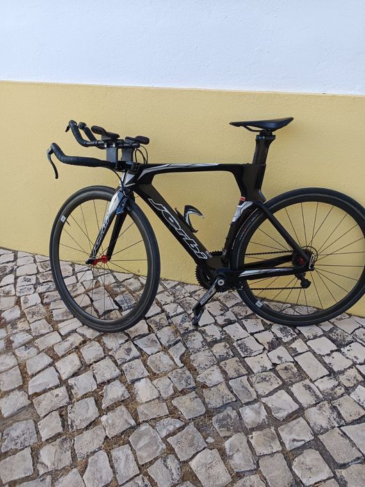 Bicicleta contra relógio64175176129794121