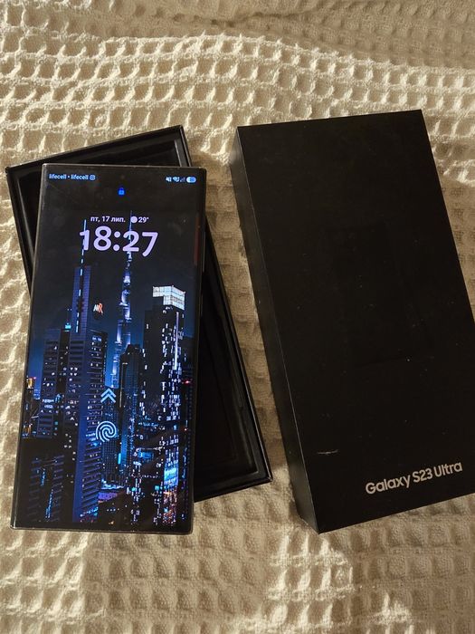 Samsung Galaxy S23 Ultra смартфон