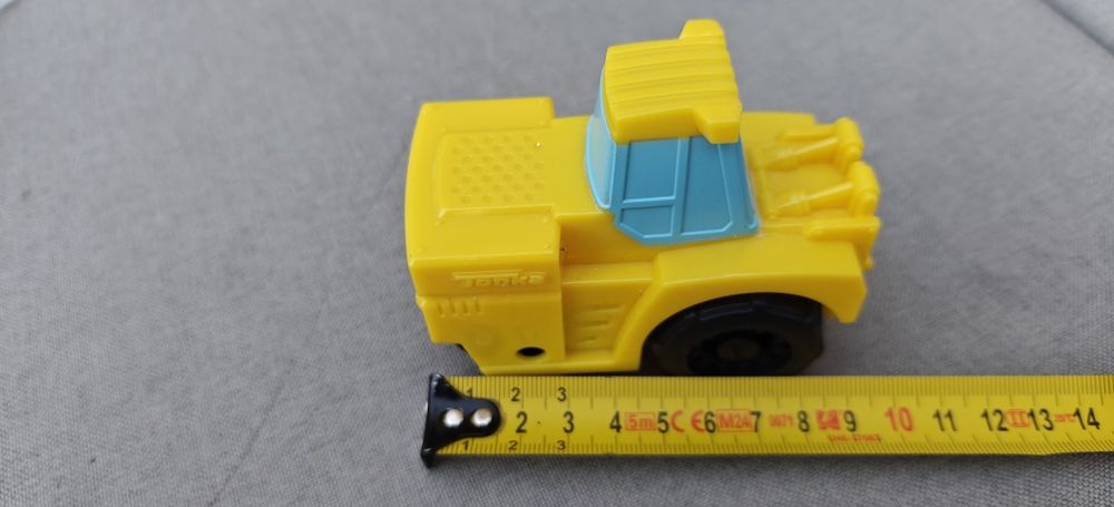 Samochód auto walec z oczami, Tonka 10 cm