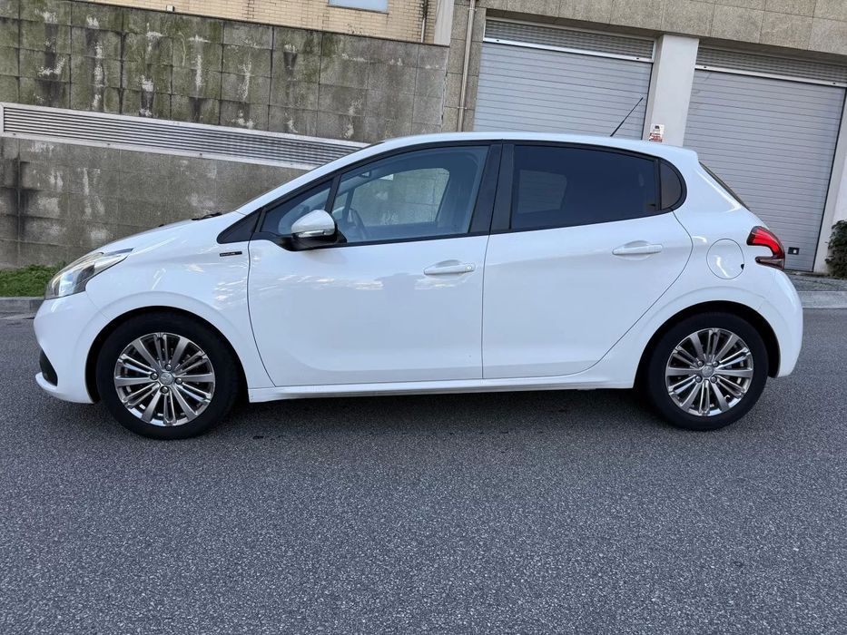 Peugeot 208 1.5 BlueHDi Signature