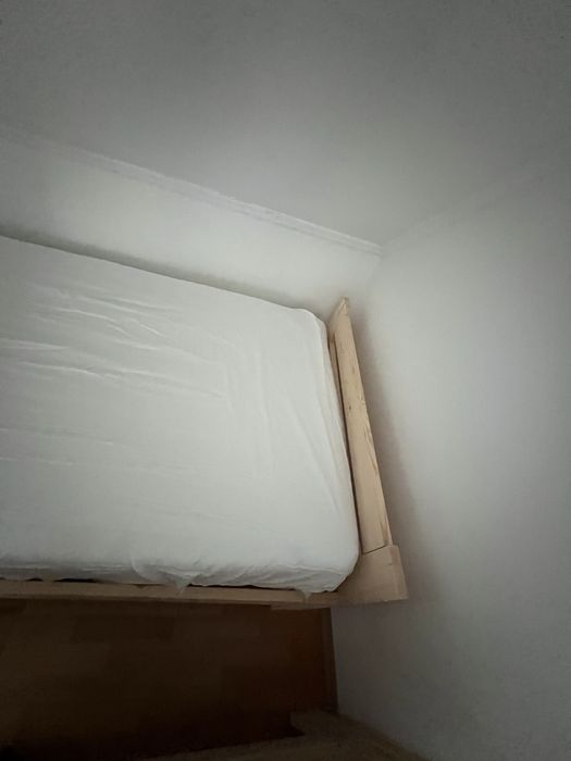 Łóżko drewniane z materacem 100x200