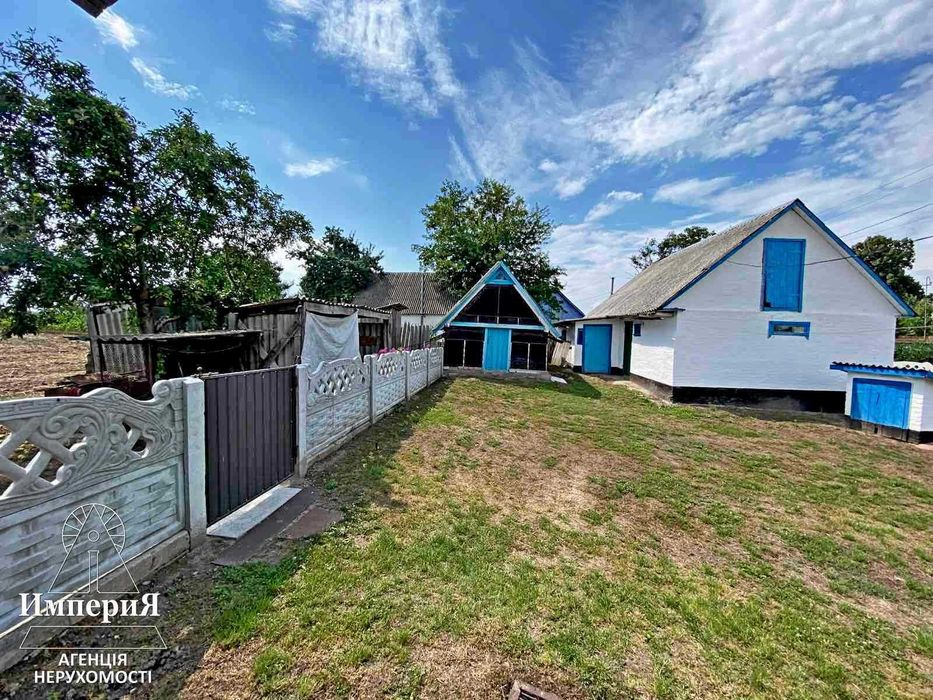 Продам дом со всеми коммуникациями в Матюшах.