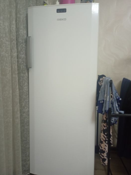 Продам морозильна шафа