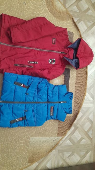 Куртка на ріст 140