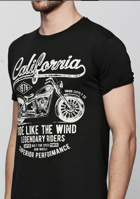 Футболка чоловіча