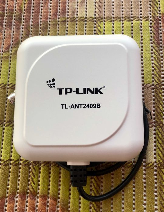 Наружная направленная антенна Wifi 2.4Ghz 9 dBi TP-link TL-ANT2409B