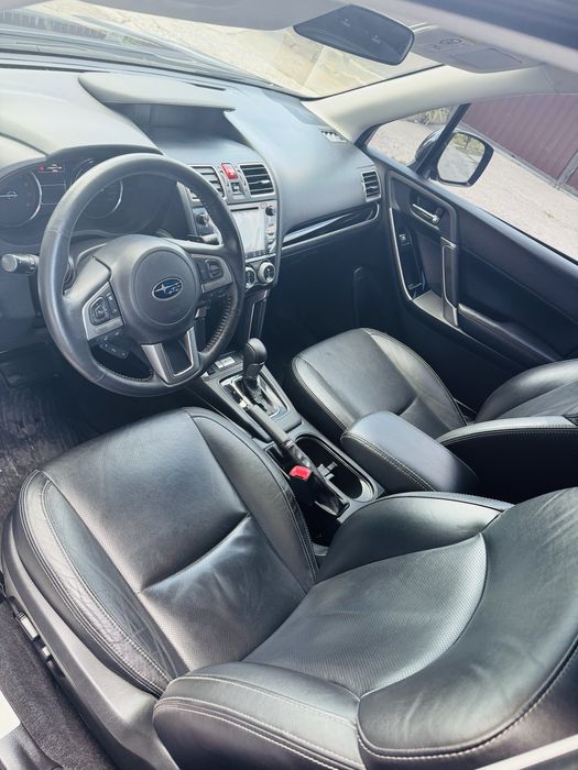 Subaru Forester 2016 идеальнейшее состояние Европа