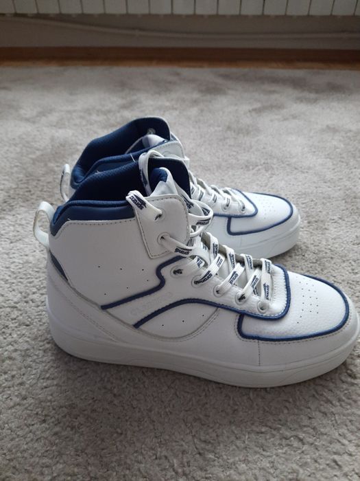 Buty sportowe firmy Sprandi, rozmiar 39