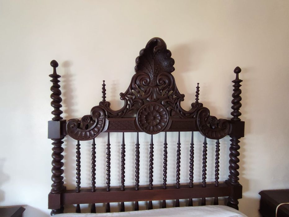 Mobília de quarto antigo completo