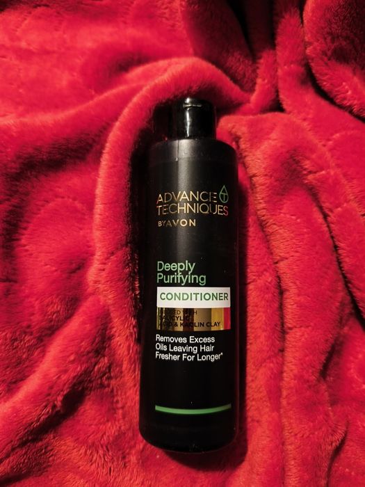 AVON ODŻYWKA Głębokie Oczyszczanie do Włosów Przetłuszczających się