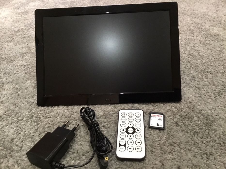 Moldura Digital + Tecomando + cartão SD Reproduz videos e fotos