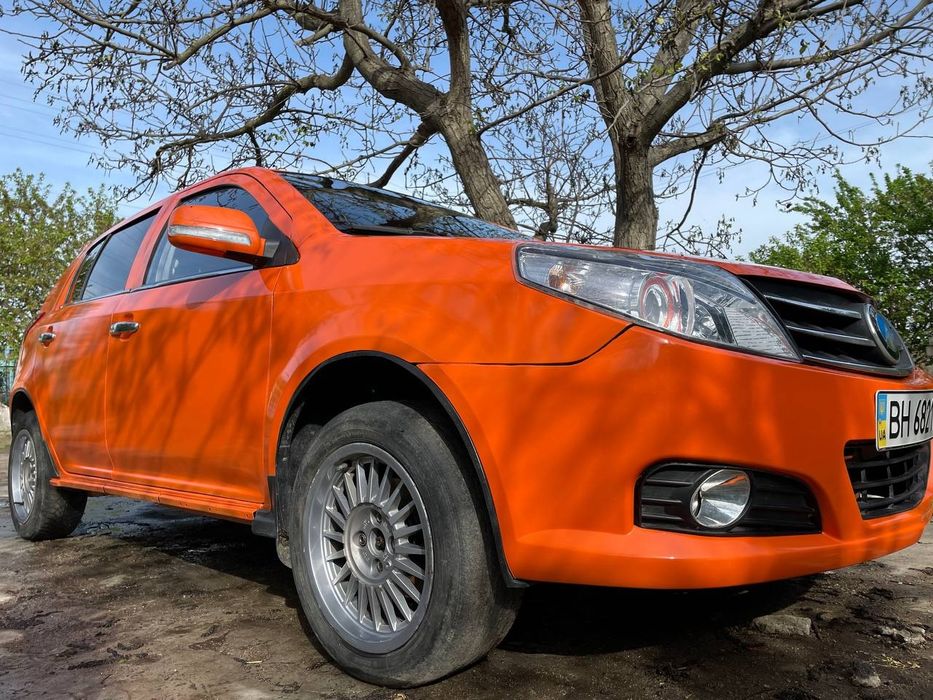 Джилі мк кросс 2013 року