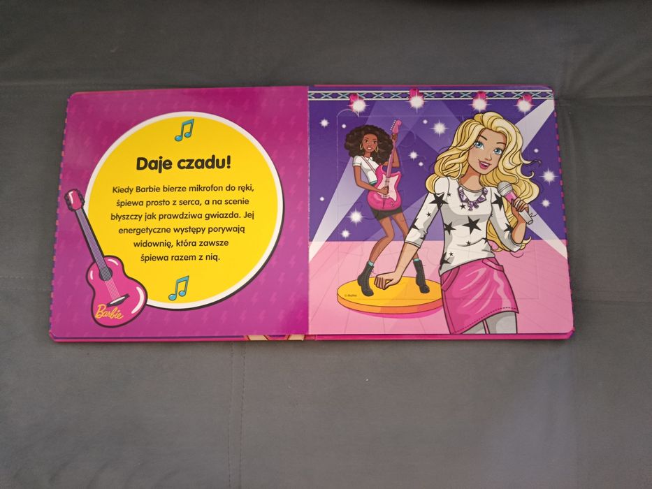 Barbie książka z puzzlami 5 układanek