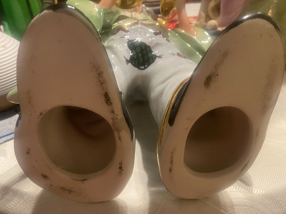 Par de palhacos em porcelana