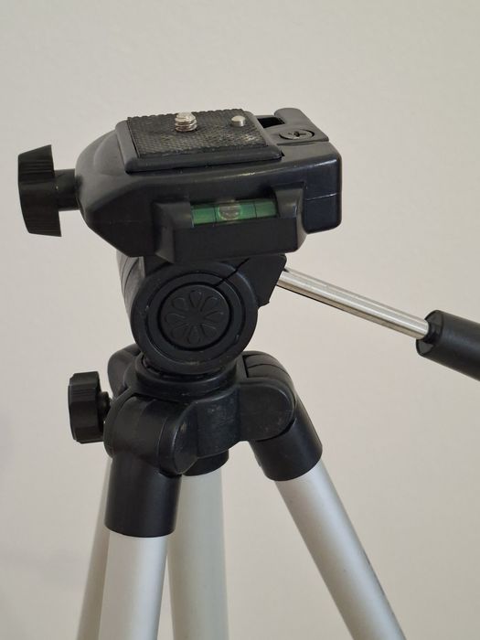 Tripé para câmara filmar e máquina fotográfica