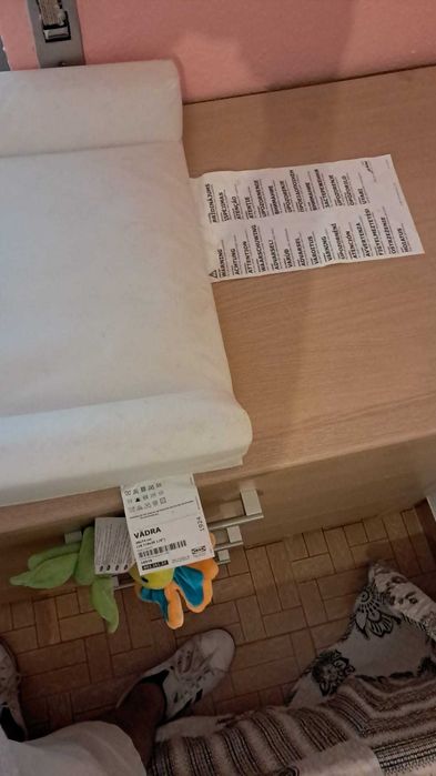 Muda fraldas Vädra do IKea.