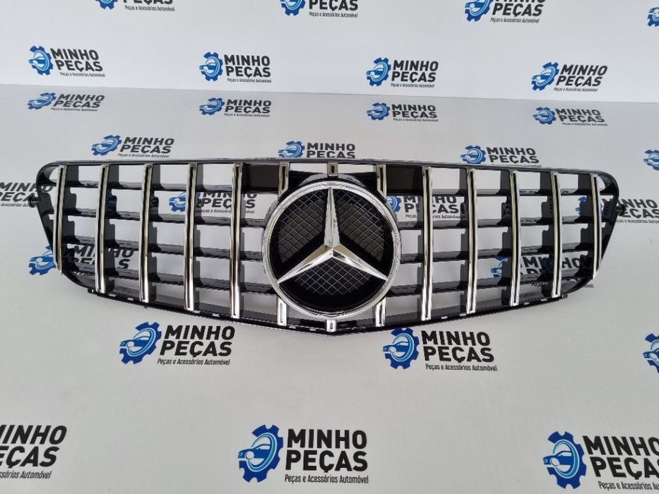 Grelha Mercedes W204 Look GTR