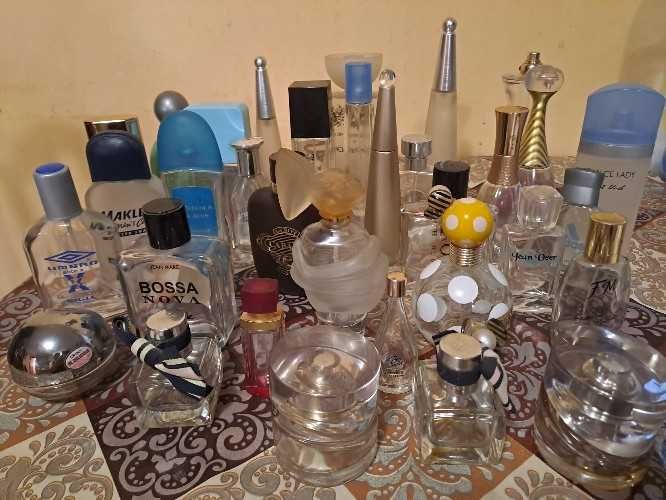 Zestaw buteleczek po perfumach