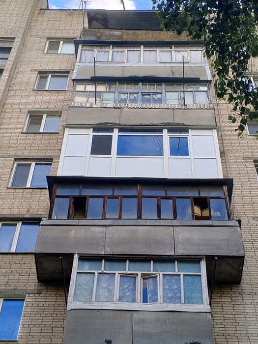 Балкон під ключ. Розширення. Вікна і двері