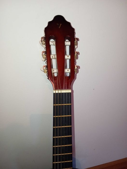Guitarra Valencia