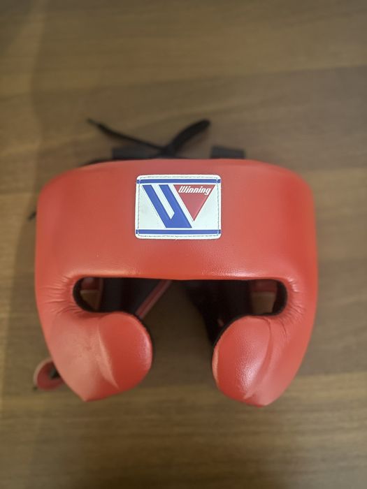 Боксерский шлем winning