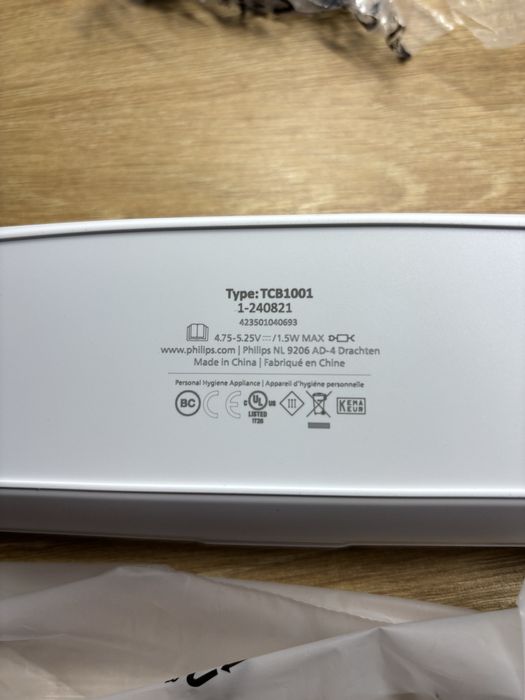 Philips Sonicare Advanced Whitening czarna - HX962K bluetooth z case.