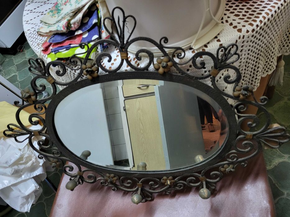 Vendo espelho/cabide em ferro forjado