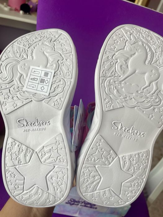 Нові светящиеся босоножки сандали Skechers 25 розмір
