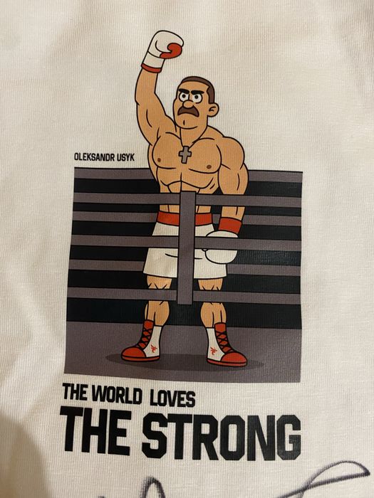 Футболка RTF з підписом Олександра Усика