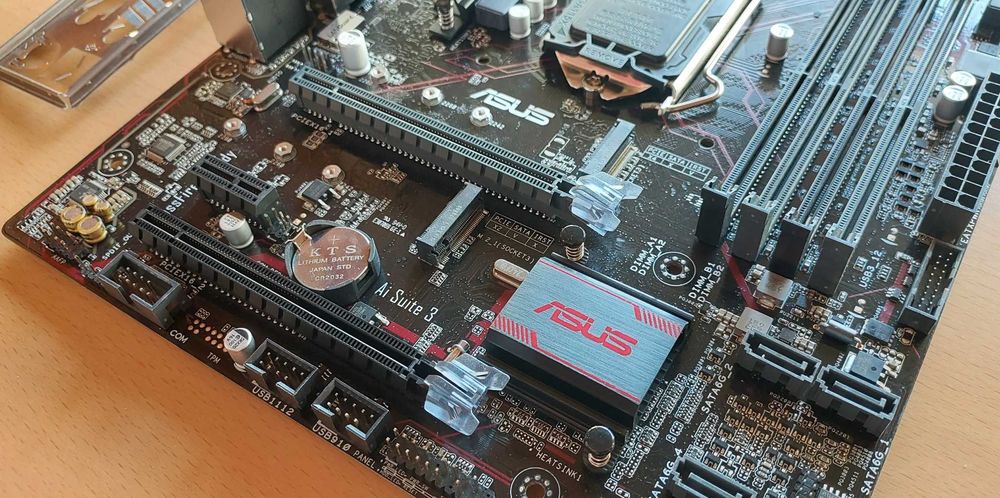 Motherboard ASUS PRIME B250M-PLUS para Intel 6/7 gen