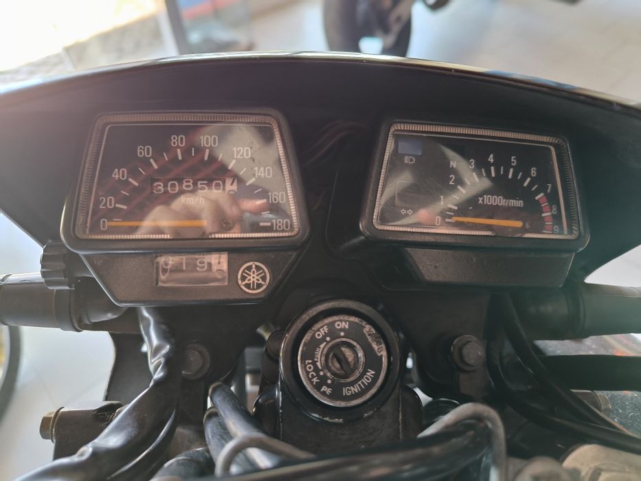 Yamaha XT 600 e impecável