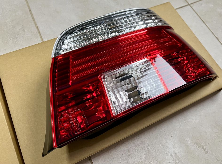 2 X Farolins traseiros Bmw 520d, 530d, E39 4 portas de 1995 a 2000