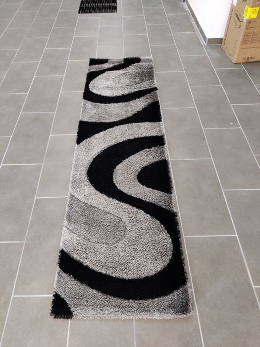 Carpete com 67cm x 250cm