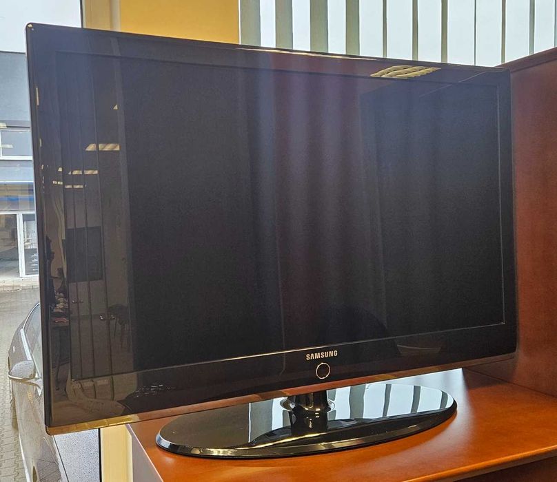 Sprzedam telewizor Samsung 40 cali + dekoder gratis