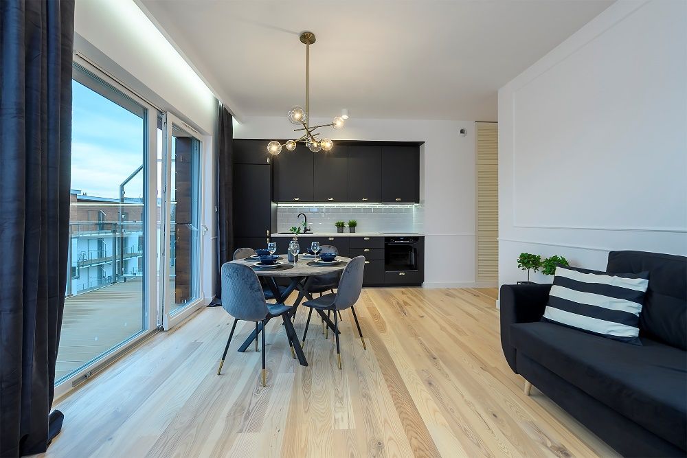 Marina Glamour - lux 3 pok, widok na jezioro, garaż, 5 łóżek, Netflix