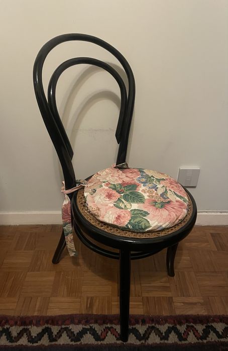 Cadeira Thonet de palhinha restaurada (oferta almofada)