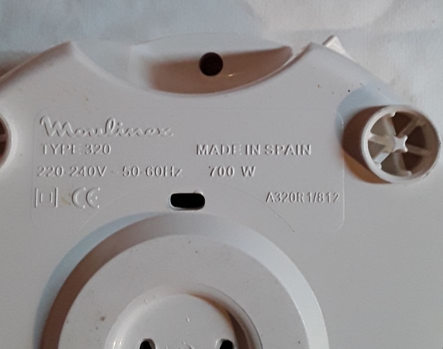 Picadora 123 da marca Moulinex, modelo 320, como nova!