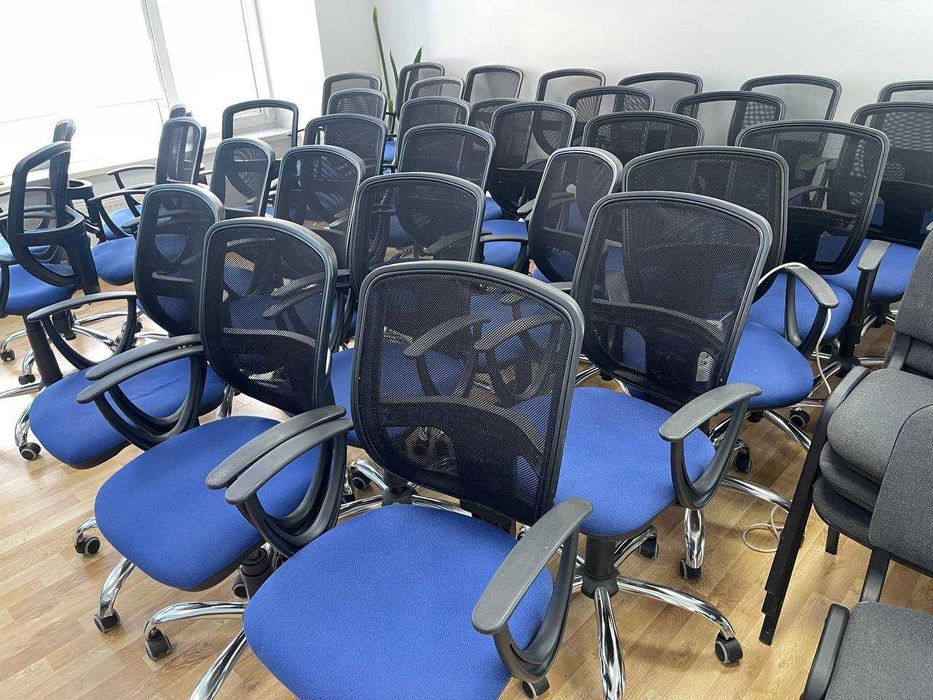РАСПРОДАЖА офисных кресел и стульев для офиса