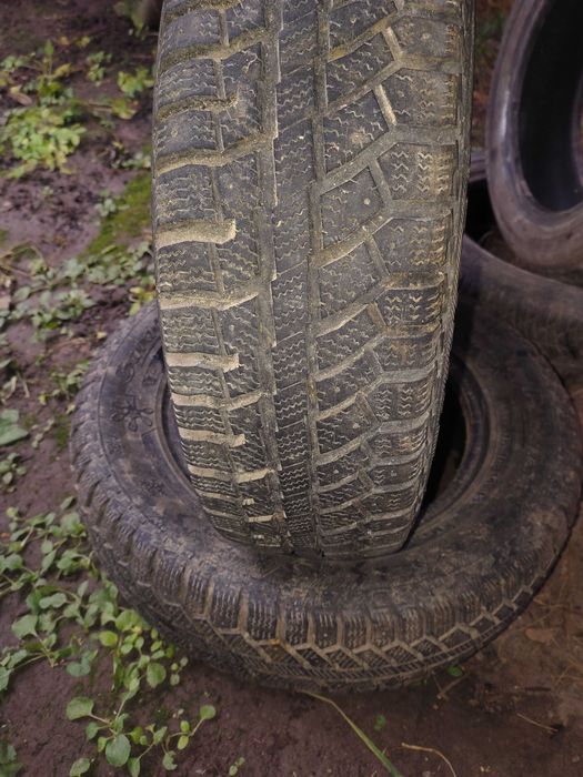 Продам зимову резину 14.