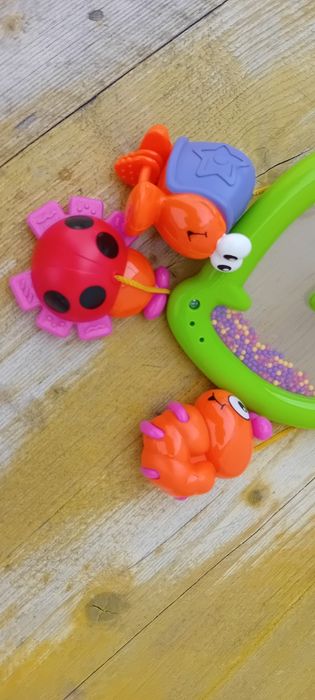 Brinquedo para pendurar no berço/ ginásio, ovo, carrinho ou tapete