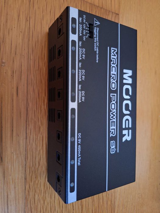 Fonte de Alimentação - Mooer: Macro Power S8