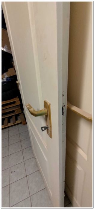 Drzwi wewnętrzne drewniane białe 70 cm