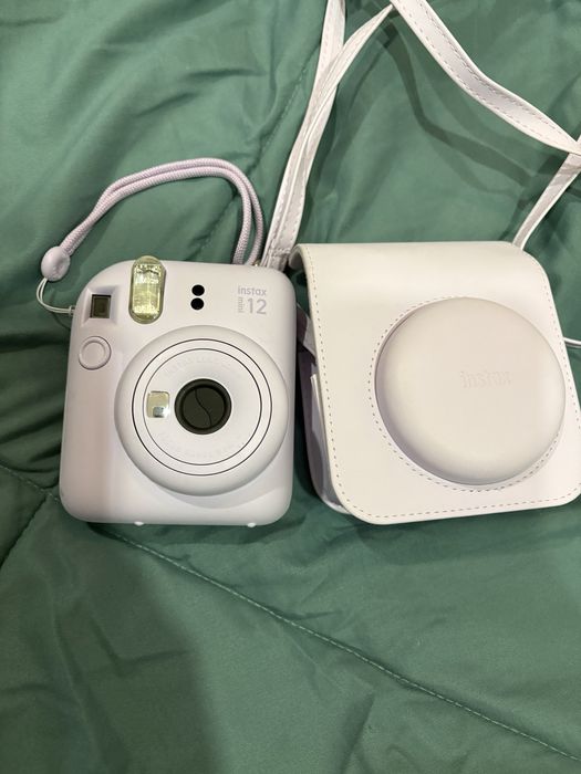 Instax mini 12 como nova