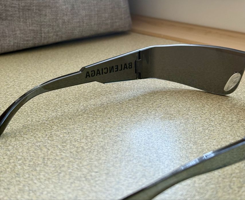 Balenciaga Mono Rectangle Sunglasses Black/ Dark Graphite - Shield